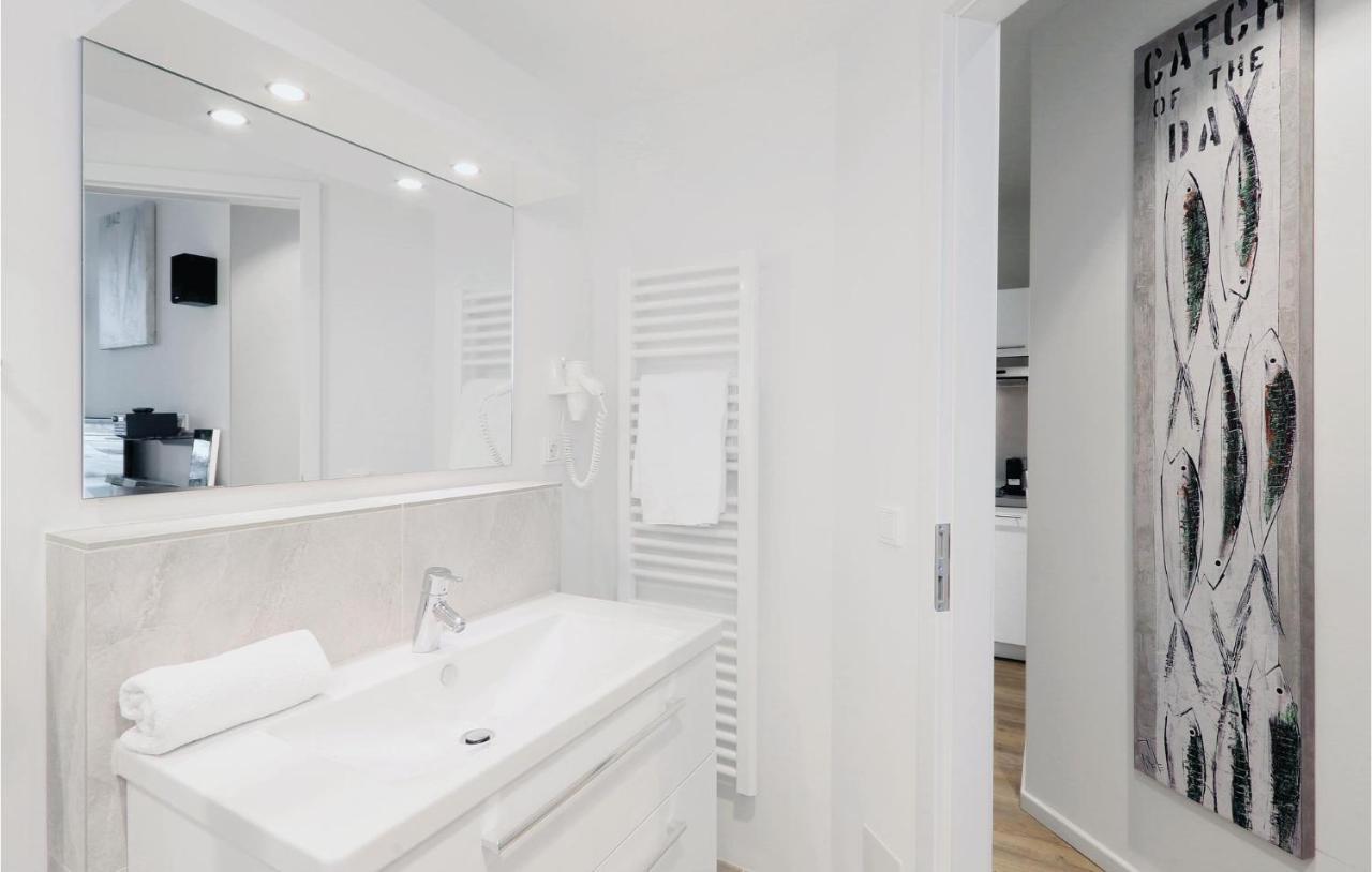 1 Bedroom Stunning Apartment In Luebeck Travemuende מראה חיצוני תמונה